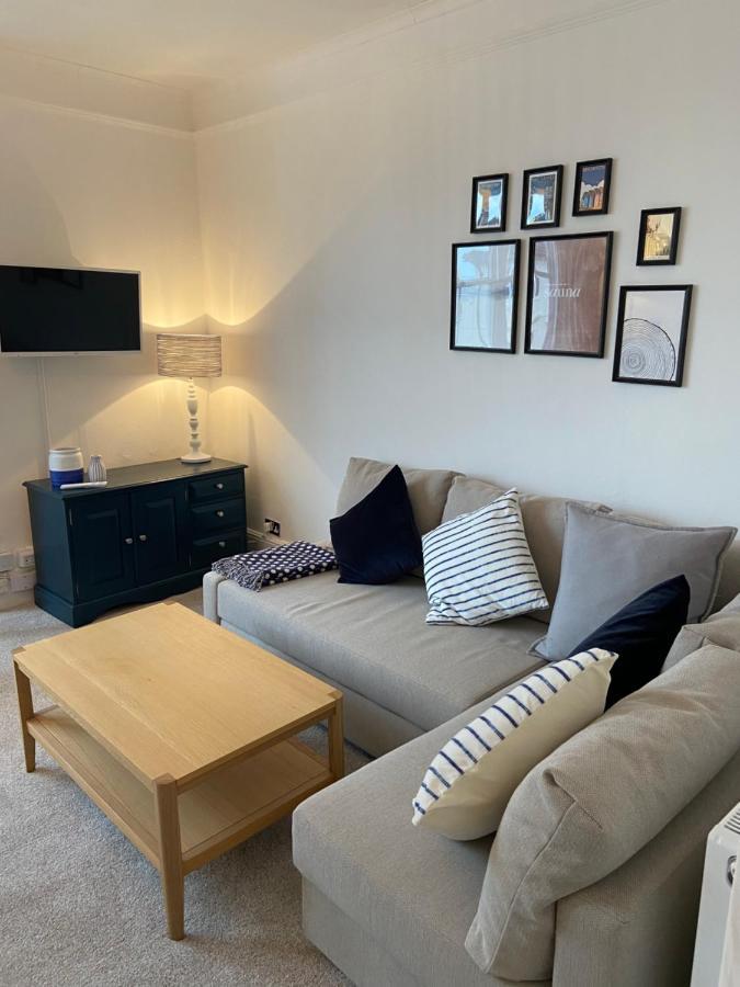 Centrally Located, Comfortable Apartment Near Station, Beach And North Laines Hove Exterior foto