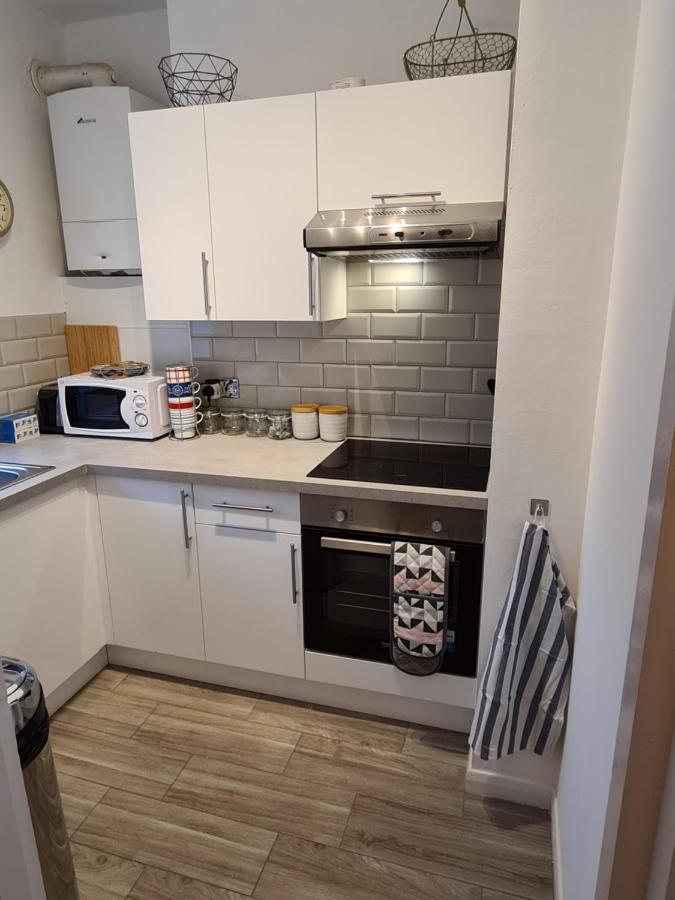 Centrally Located, Comfortable Apartment Near Station, Beach And North Laines Hove Exterior foto
