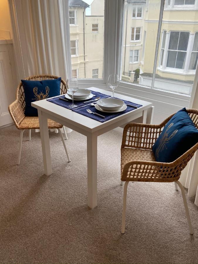 Centrally Located, Comfortable Apartment Near Station, Beach And North Laines Hove Exterior foto